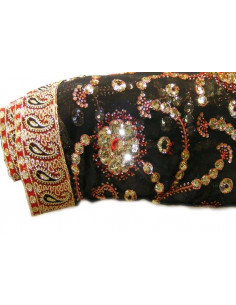 Tela de gasa con bordados y lentejuelas