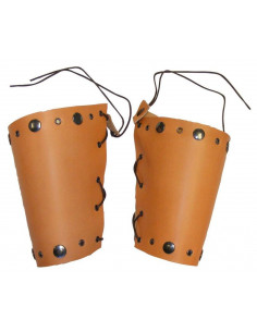 Brazalete con ojetes