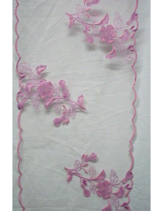 Blonda rosa con flores