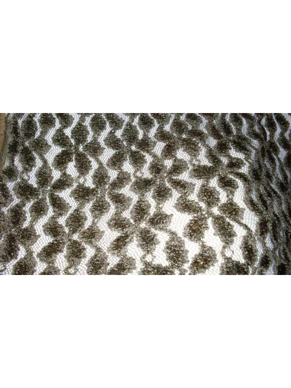 Tejido verde de rejilla con bordado