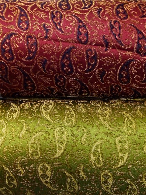 Tejido jacquard adamascado