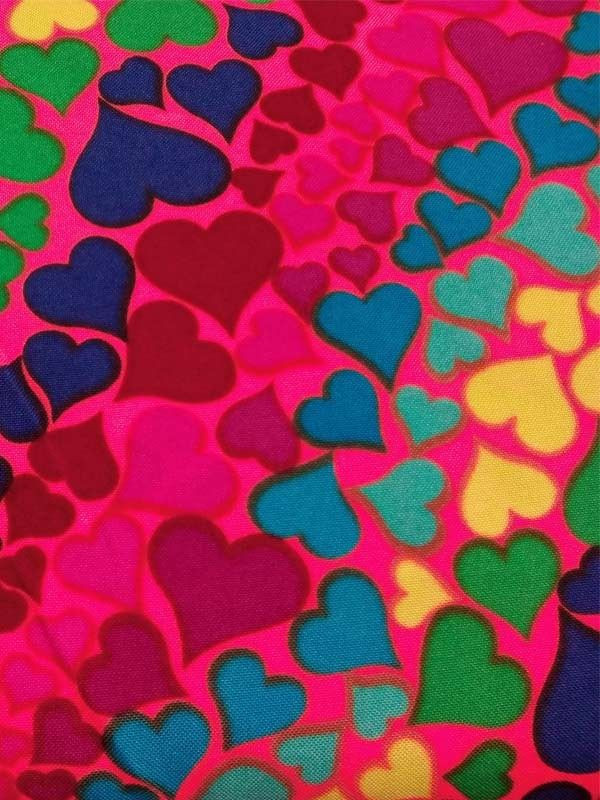 Tejido strech corazones arco iris