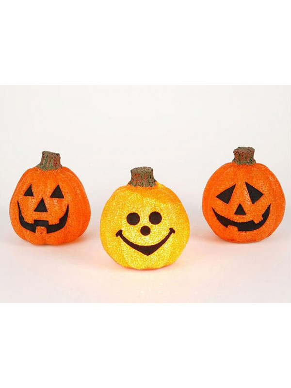 Calabaza pequeña con luz