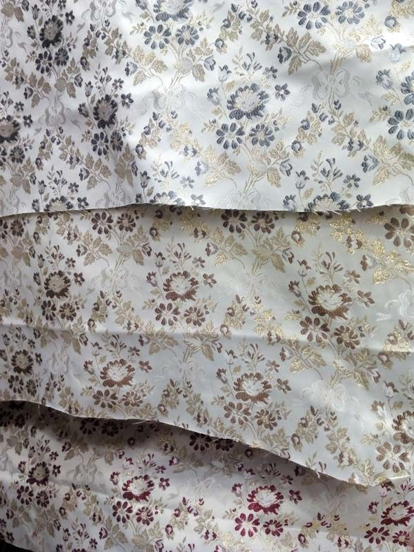 Tejido regional raso adamascado abril