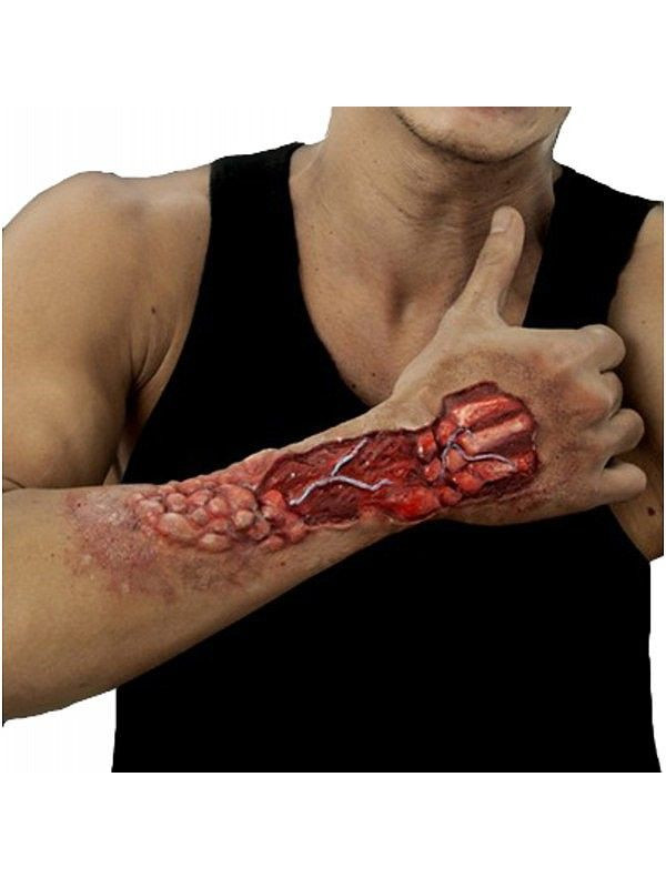 Prótesis de látex brazo desgarrado