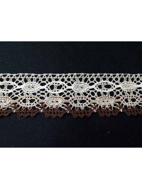 Puntilla bolillo marrón