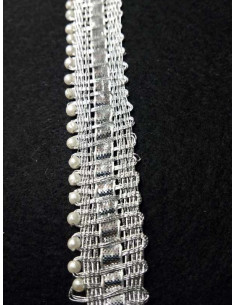 Pasamanería con perlas