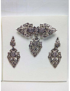 Conjunto bisutería regional...