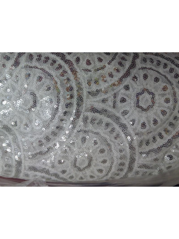 Tul decorado lentejuelas