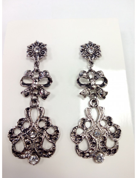 Pendientes para traje regional blanco