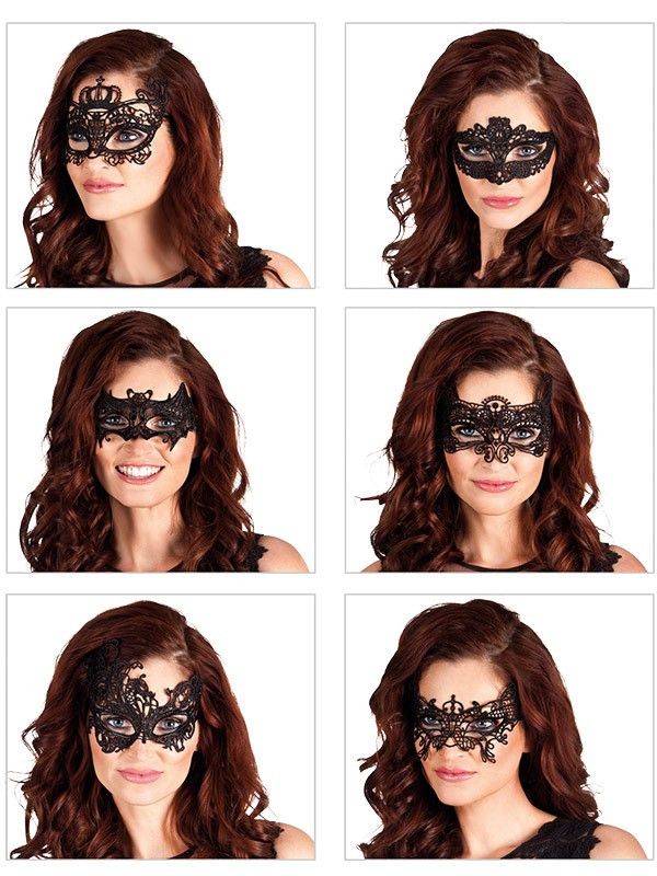 Antifaz de encaje negro