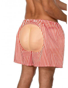 Pantalón corto con culo al aire 2