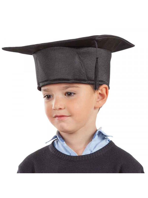 Birretes de graduación de colores