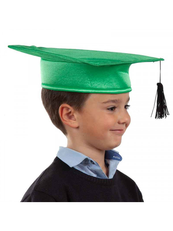 Birretes de graduación de colores