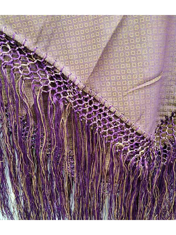 Pañuelo para traje regional morado detalle
