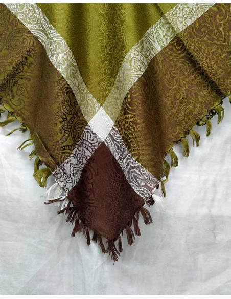 Pañuelo para traje regional verde detalle