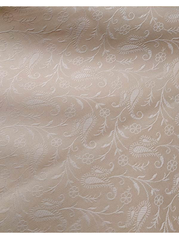 Pañuelo regional con fleco crudo detalle