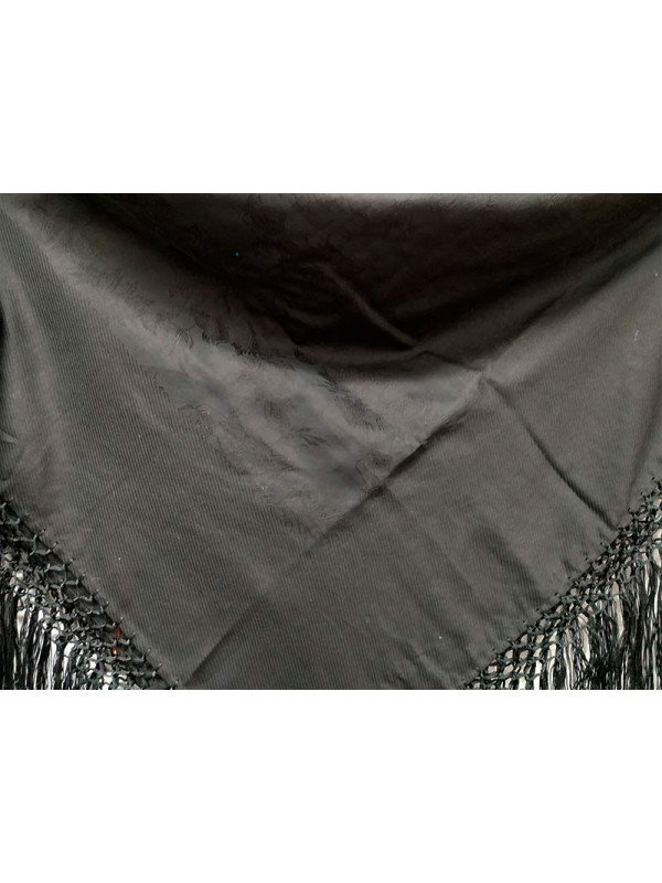 Pañuelo para traje regional negro detalle