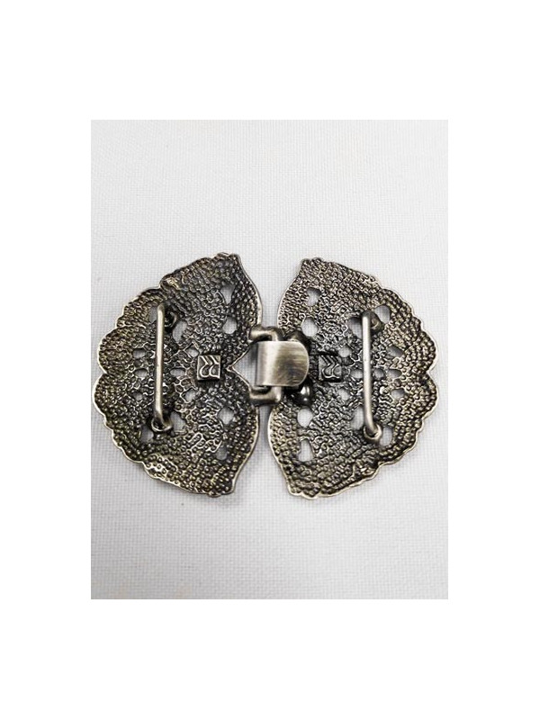 Broche para traje regional trasera