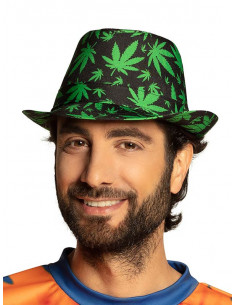 Sombrero con hojas