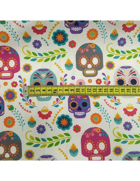 Tela Catrinas de colores blanca medidas