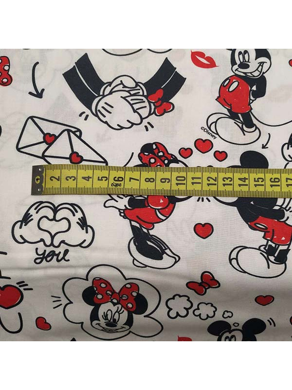 Tela Mickey y Minnie corazones medida