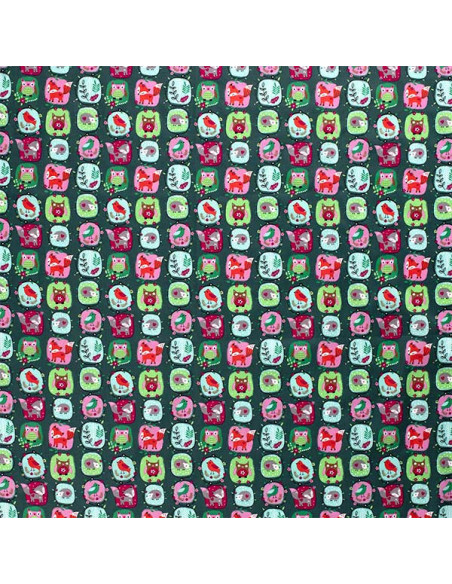 Tela animales del bosque patrón