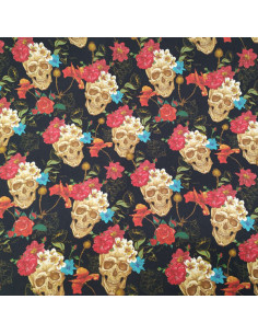 Tela calaveras y floral rojo