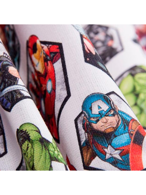 Tela superhéroes Vengadores Marvel detalle