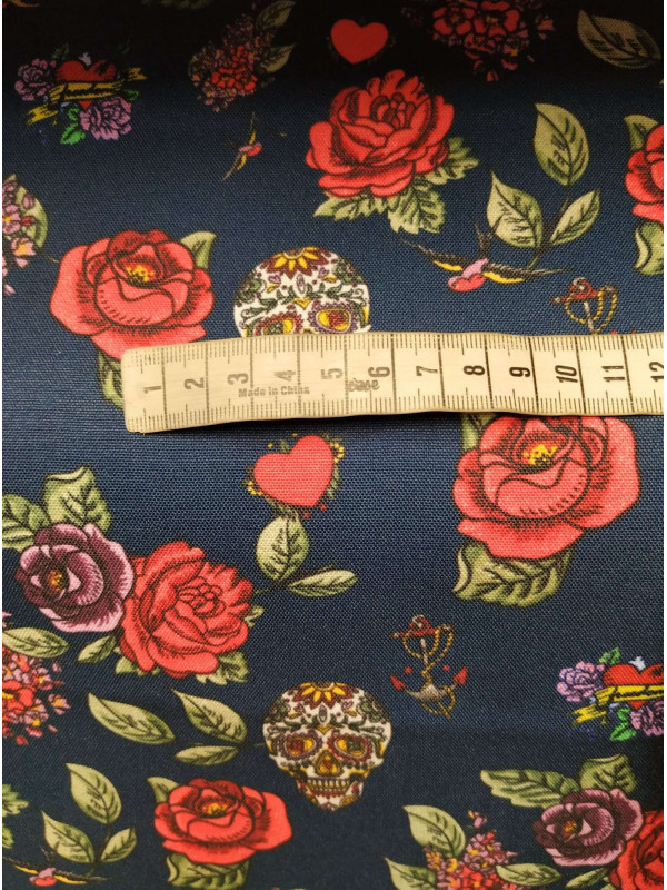 Tela calaveras y rosas vintage