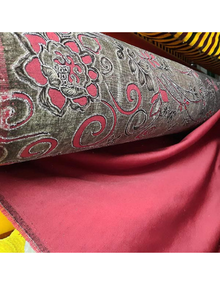 Tejido antelina brocada con estampado en plata detalle