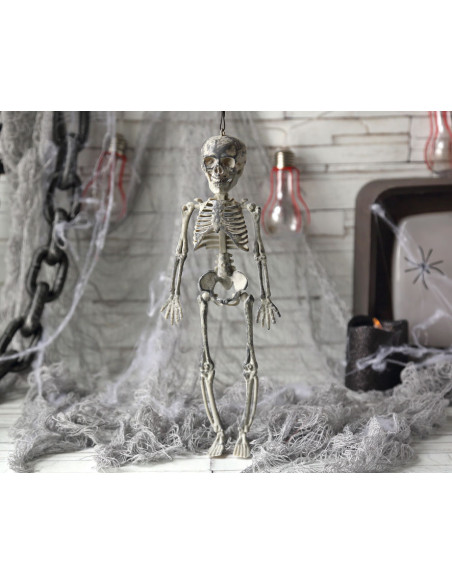 Esqueleto colgante pequeño ambiente