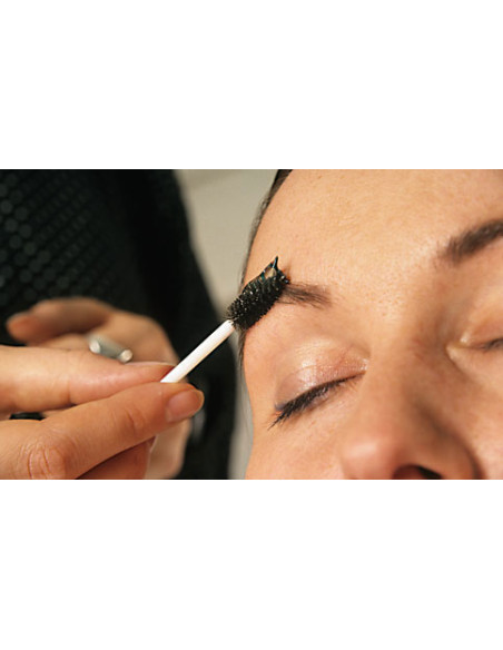 Fijador de cejas detalles
